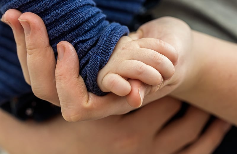 Hand holding light